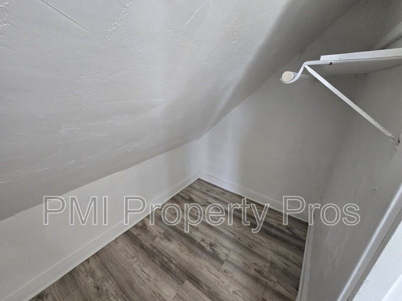 2509A N Buffum St - Photo 5 of 15