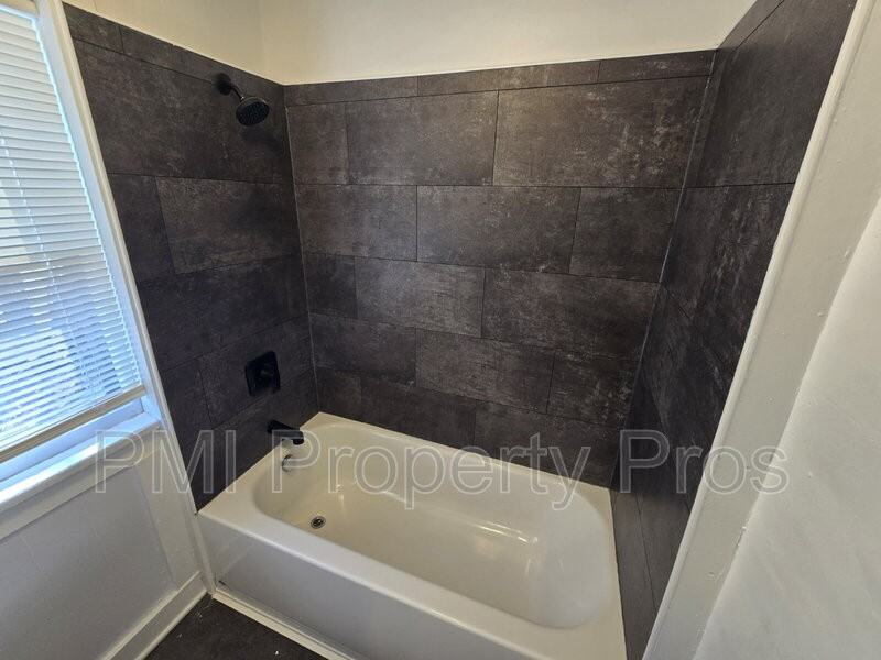 2509A N Buffum St - Photo 7 of 15