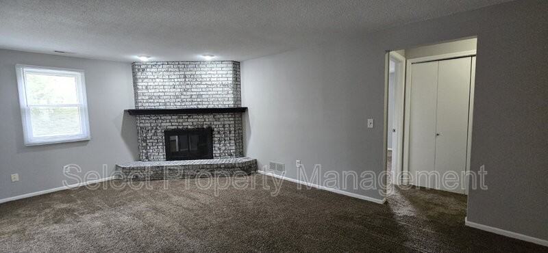 3821 Aboite Lake Dr - Photo 6 of 27