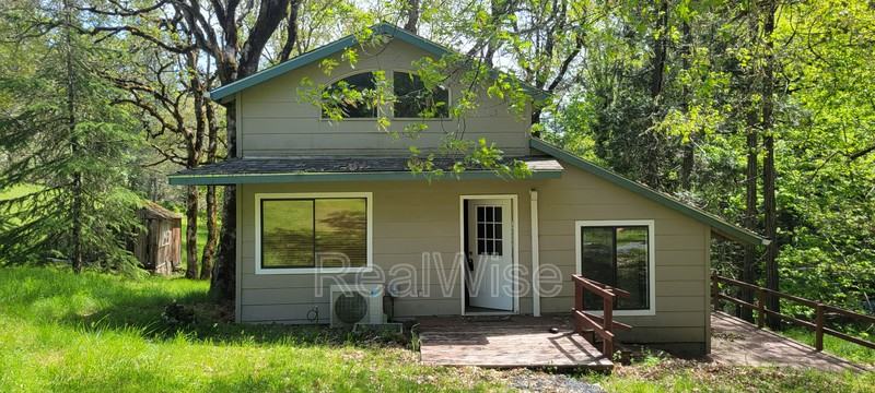 2451 W Jones Creek Rd #B - Photo 3 of 25