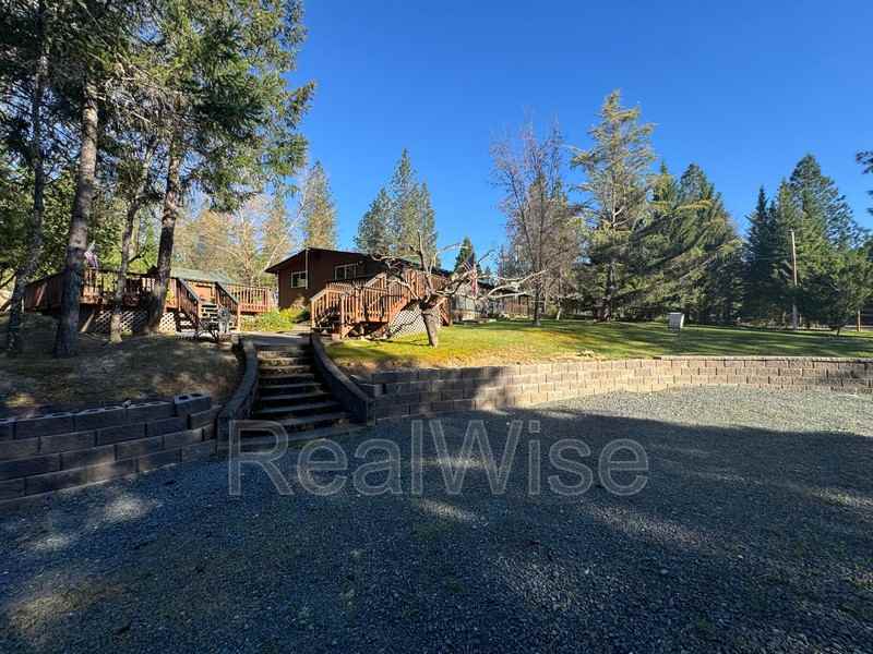 7429 W Evans Creek Rd - Photo 2 of 34