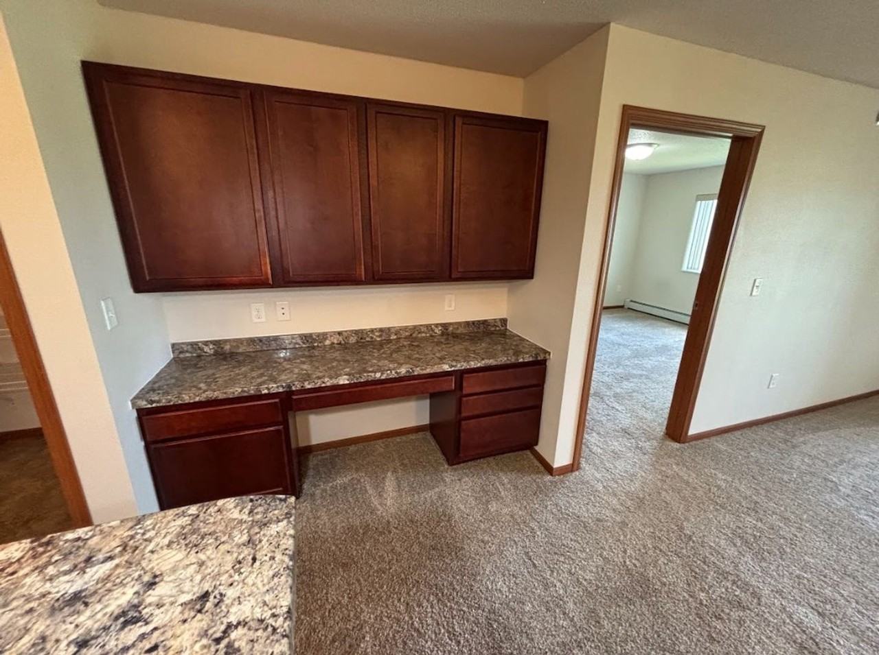 3202 - Photo 3 of 24