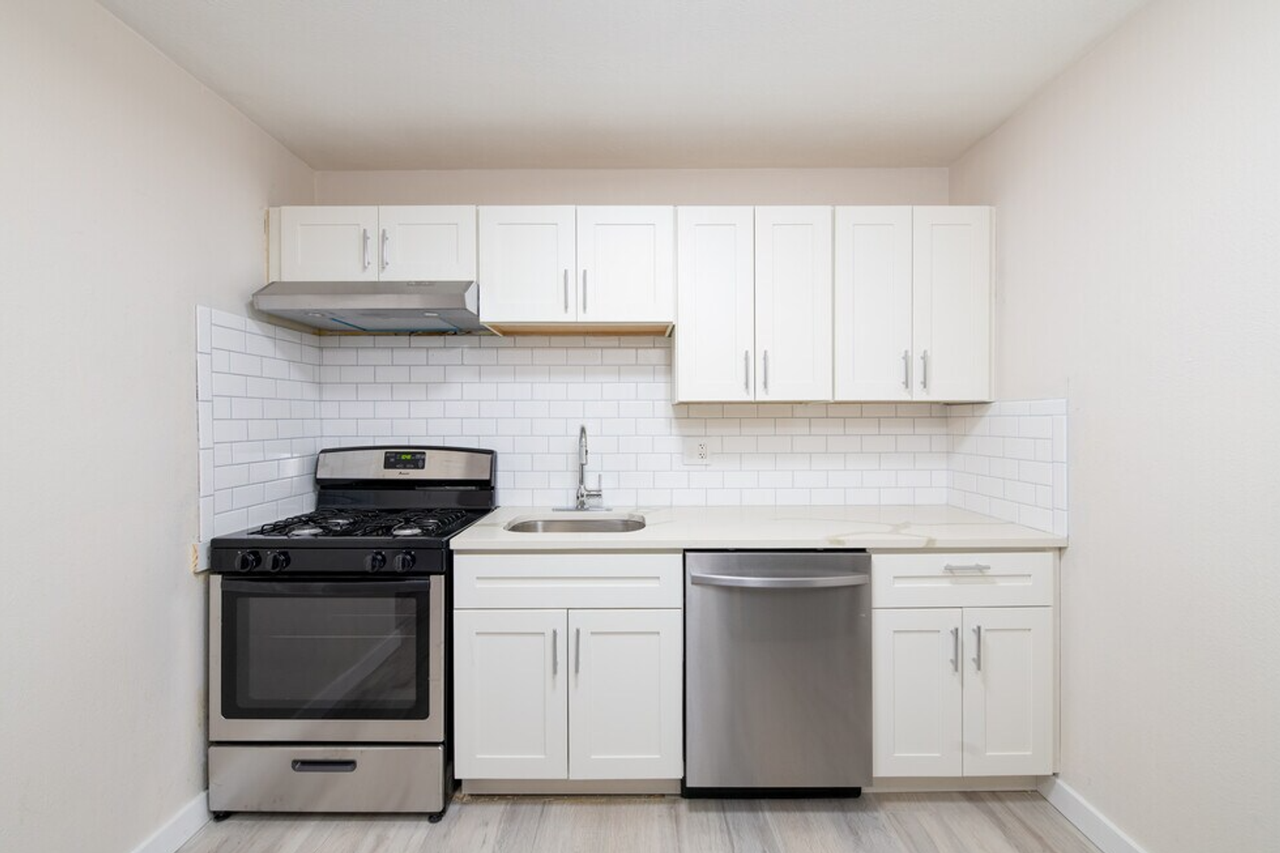 Forest Creek Apartments - Photo 3 of 17