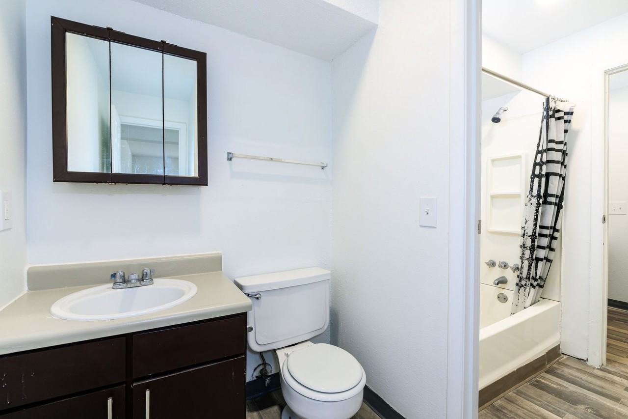 Autumn Place - Photo 2 of 32