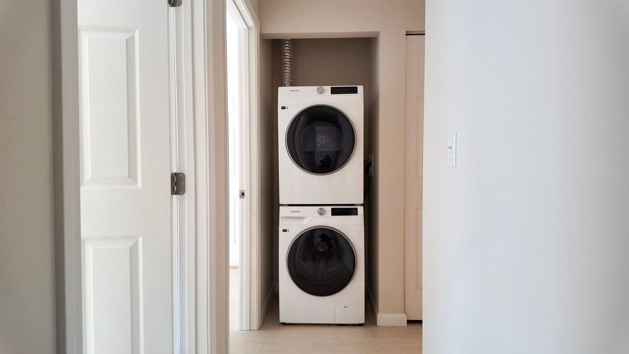 Oak Forest Apartments - Photo 5 of 50