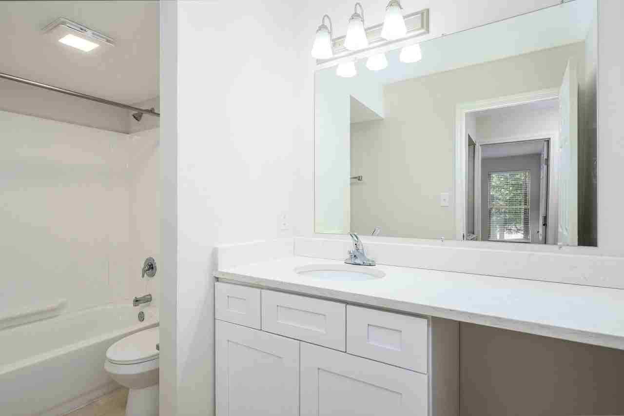 Oak Forest Apartments - Photo 2 of 50
