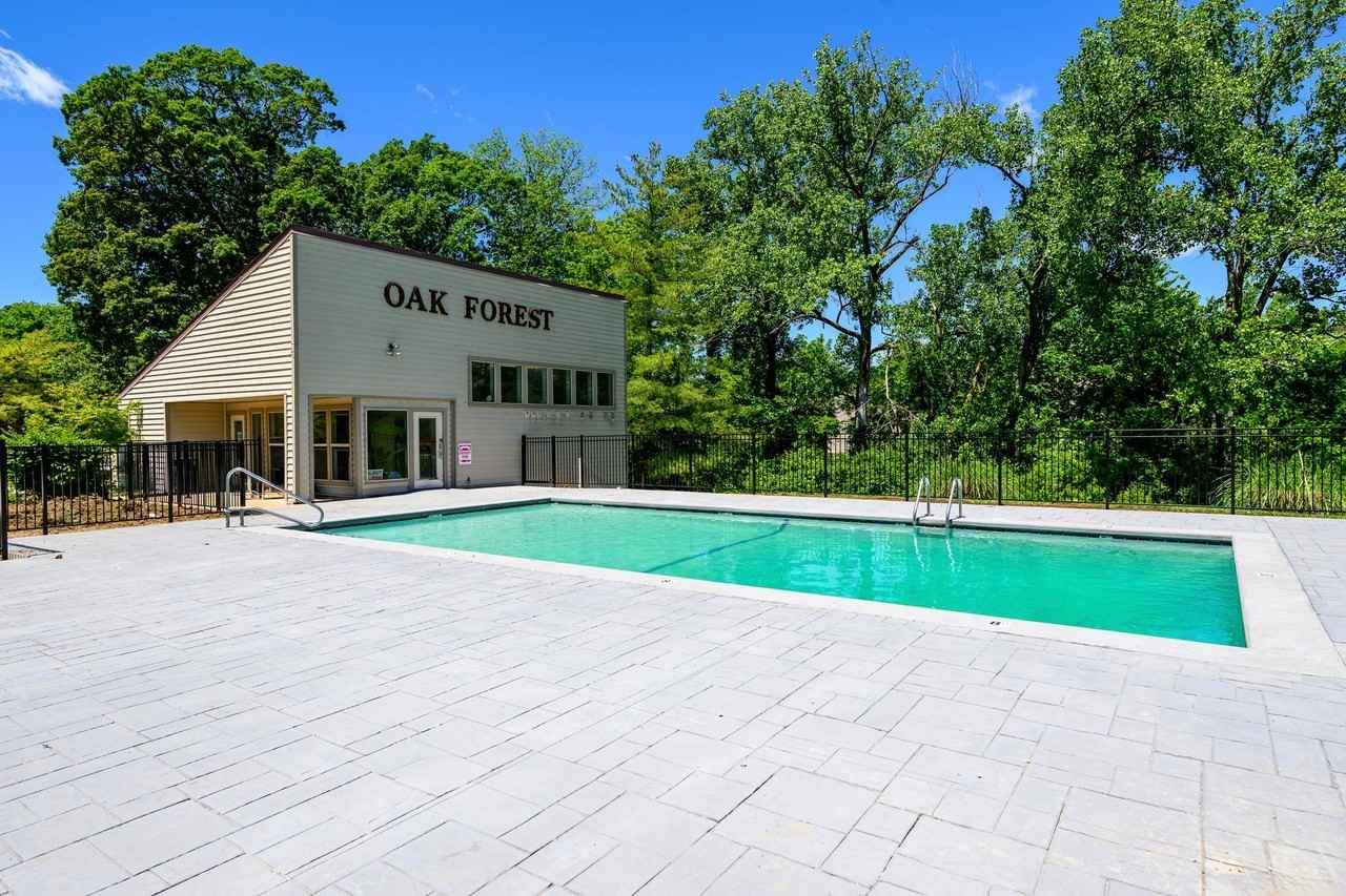 Oak Forest Apartments - Photo 3 of 50