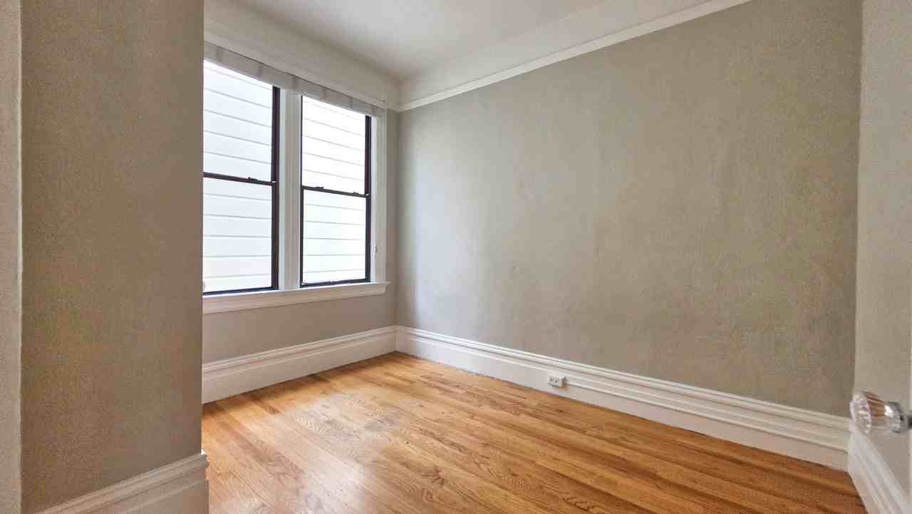 377A Union St - Photo 5 of 6