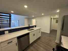 featured image of 901 Quarry St