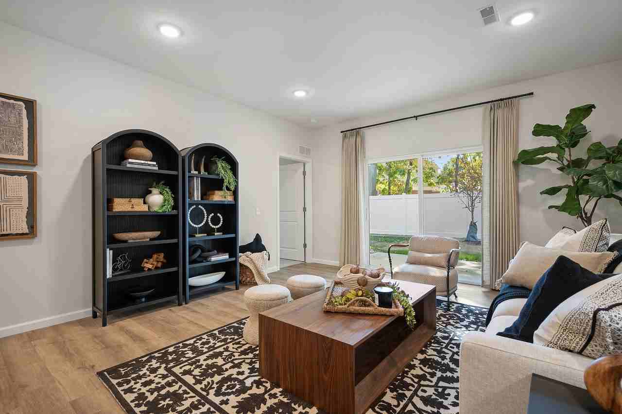 The Villas at Wyles Farm - Photo 4 of 29