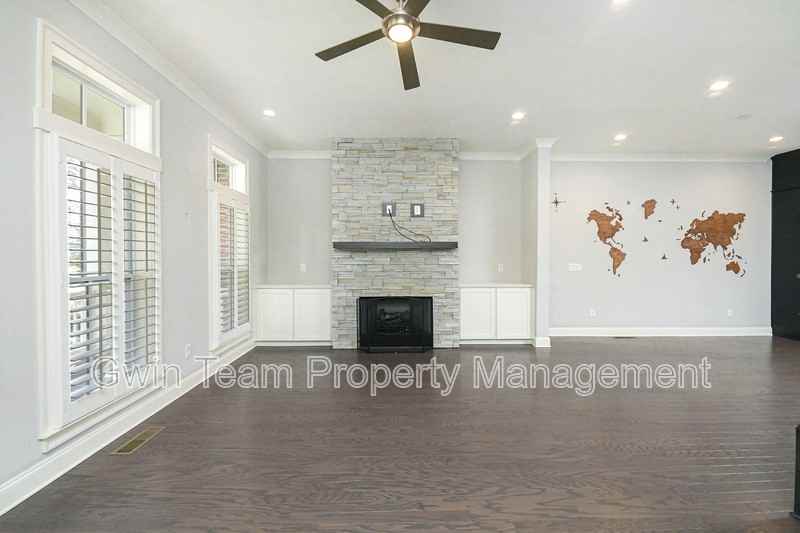 629 Brennan Dr - Photo 6 of 42