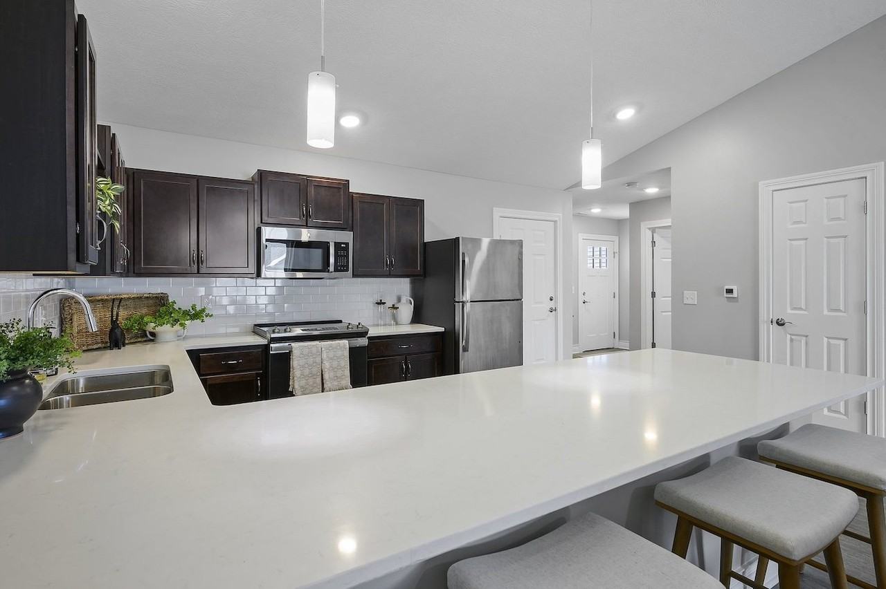 The Villas at Bakers Ridge - Photo 6 of 37