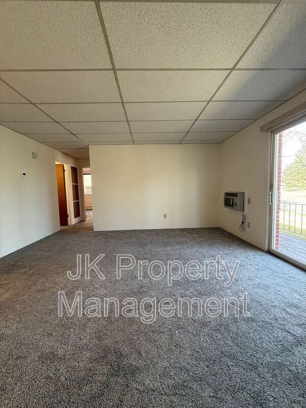 1110 2nd Ave S #04 - Photo 6 of 27