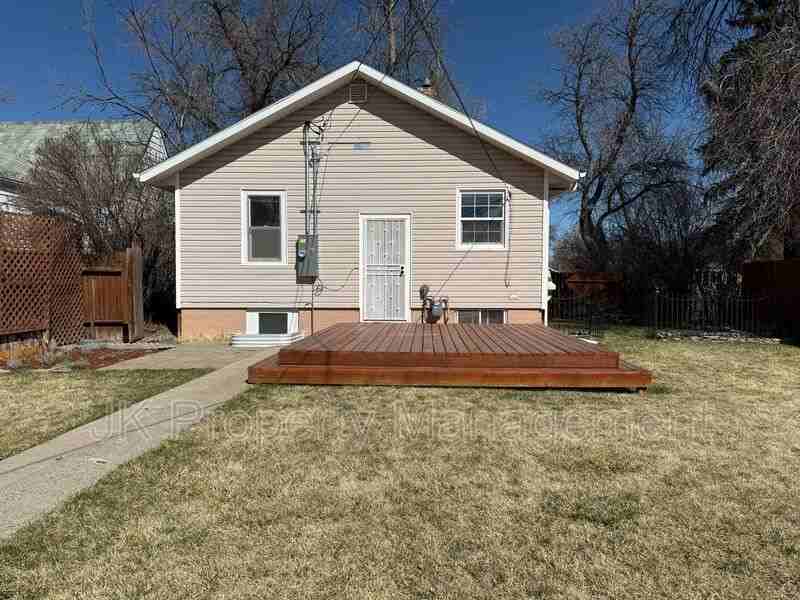 2716 Central Ave - Photo 4 of 50