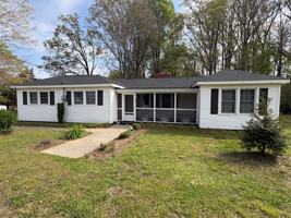 featured image of 290 Paraham Rd S