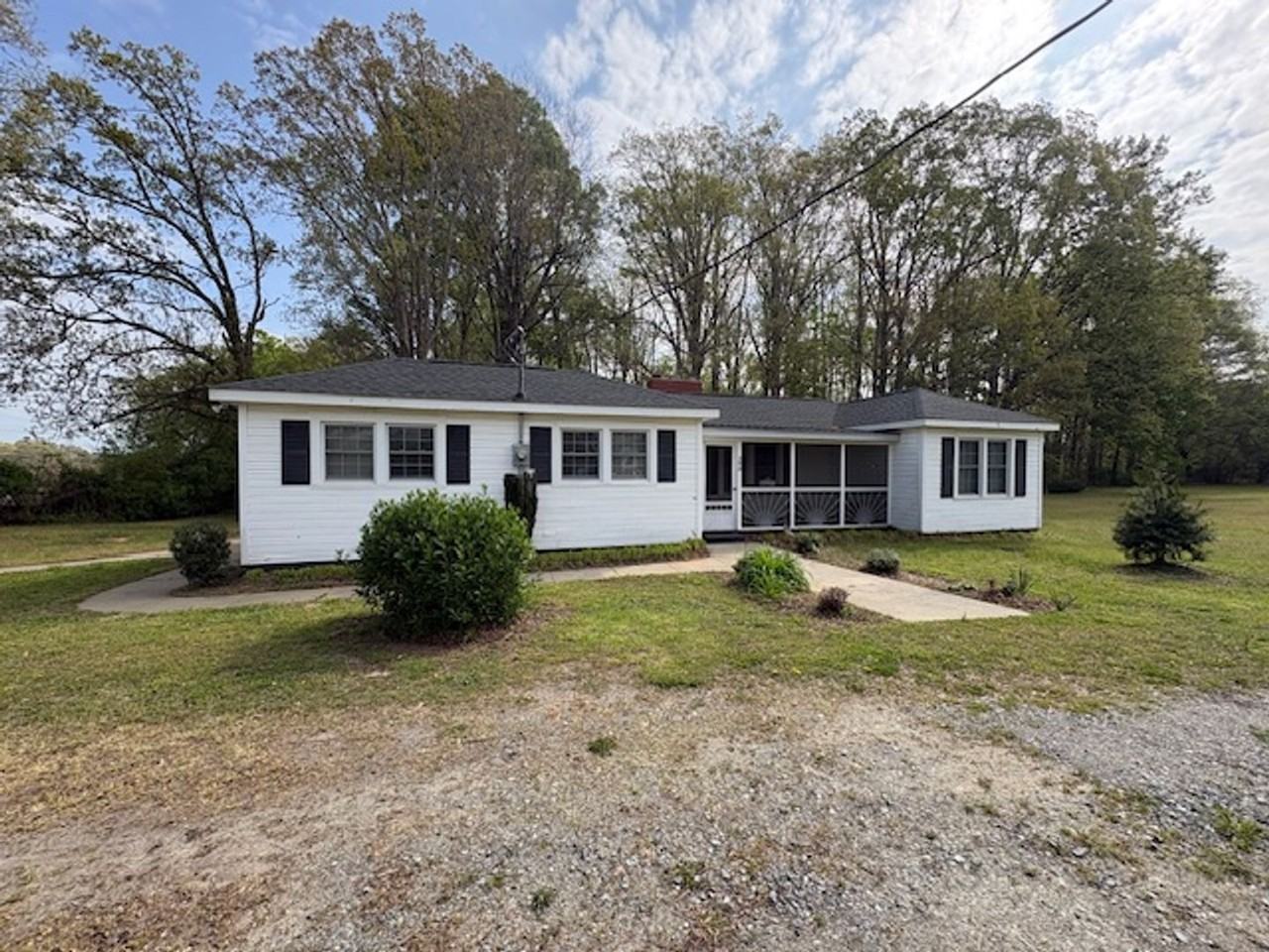 290 Paraham Rd S - Photo 2 of 20