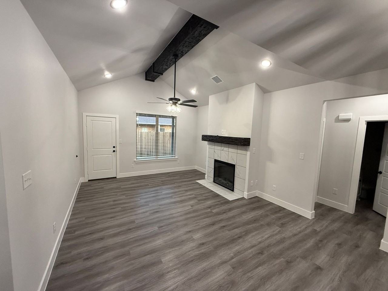 5918 Viola Ave - Photo 2 of 4