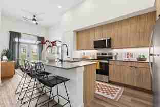 Lirica - Photo 1 of 1