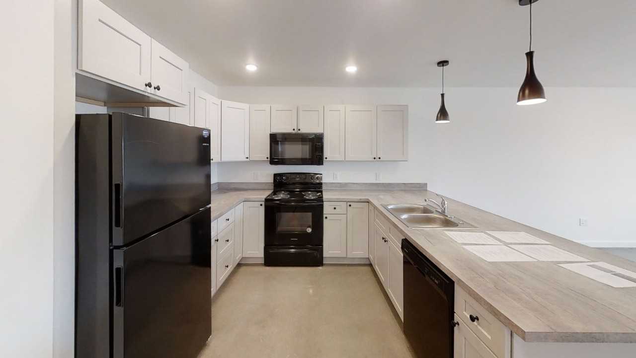 1653 Windrow Dr- Flanders Mill - Photo 5 of 14