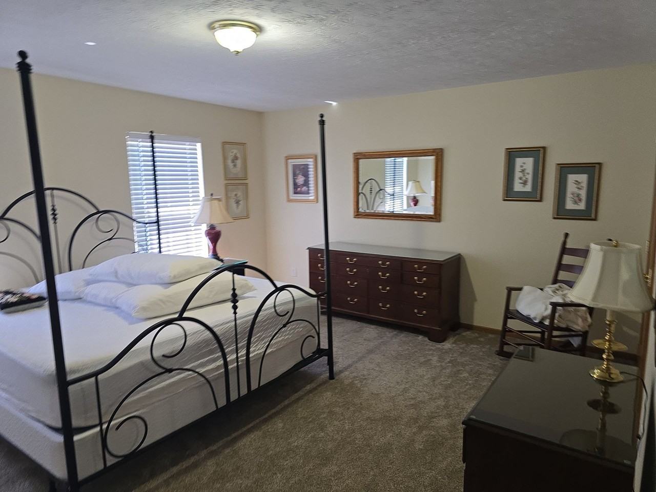 281 East Main Street - Photo 7 of 17