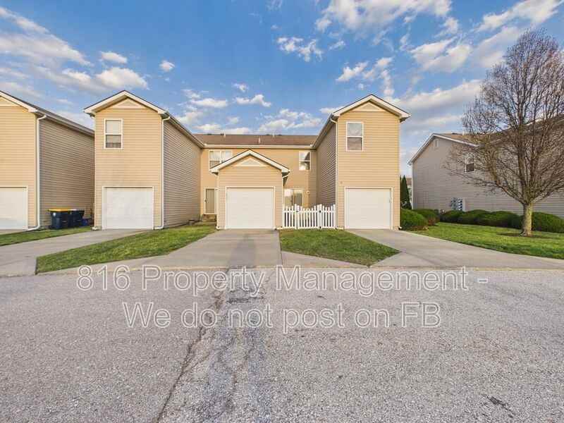 8164 N Drury Ave - Photo 3 of 34