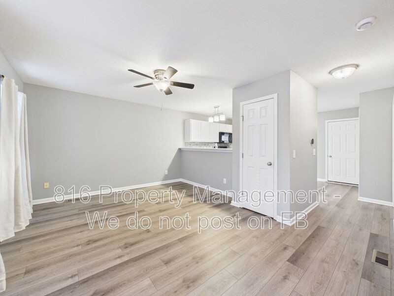 8164 N Drury Ave - Photo 7 of 34