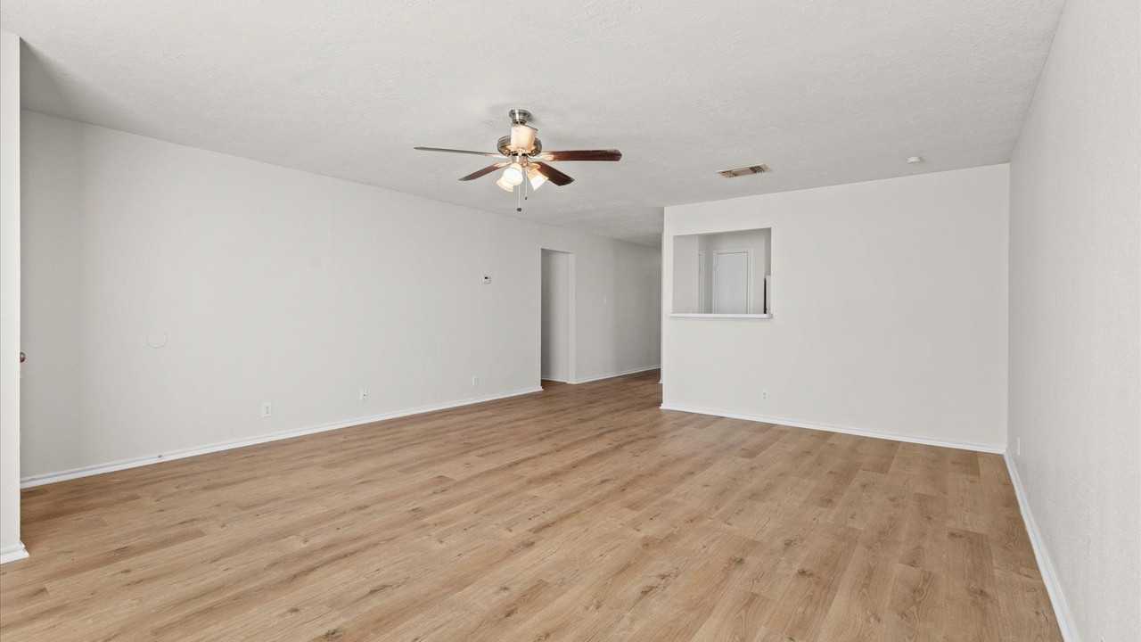 9575 Celine Dr - Photo 3 of 17