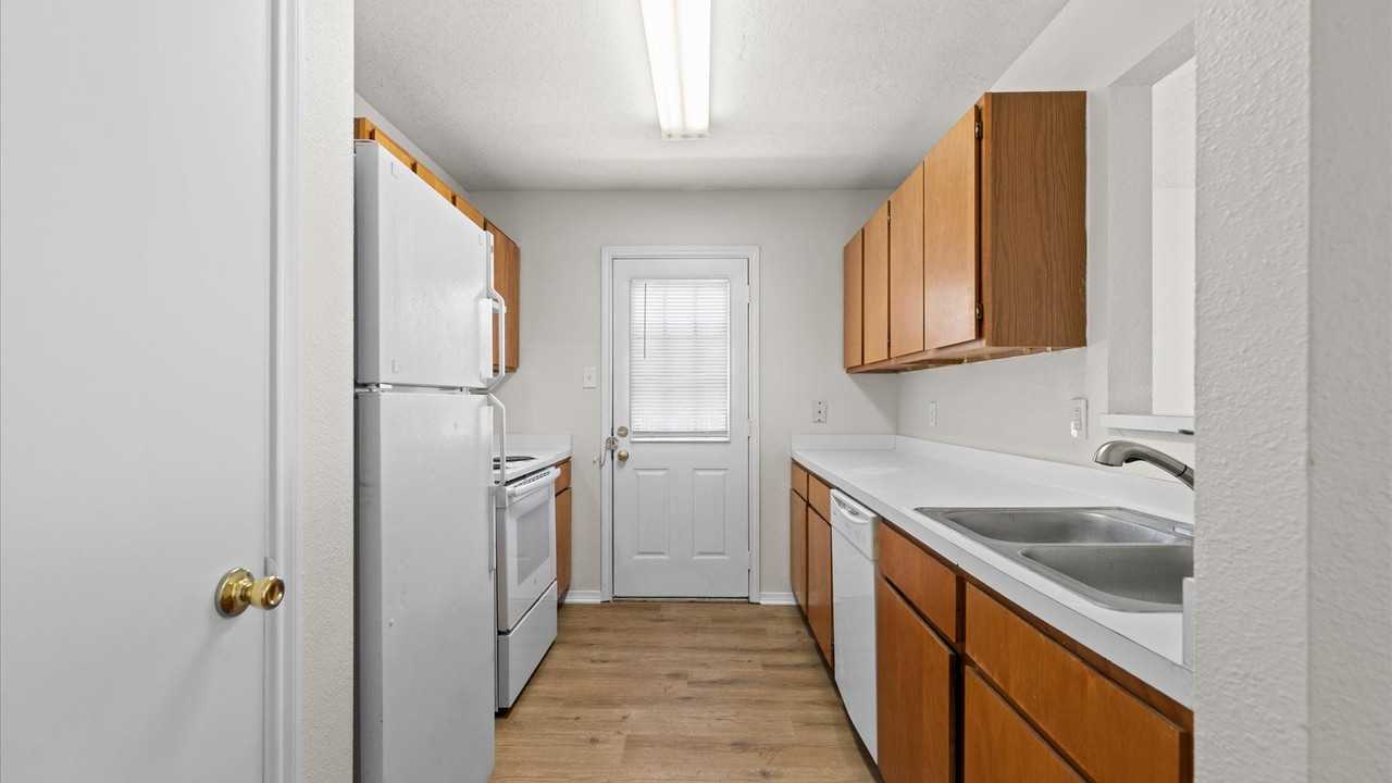 9575 Celine Dr - Photo 5 of 17