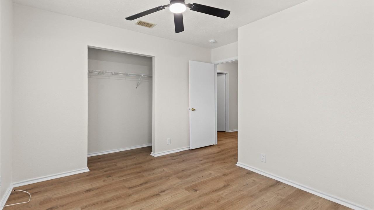 9575 Celine Dr - Photo 6 of 17