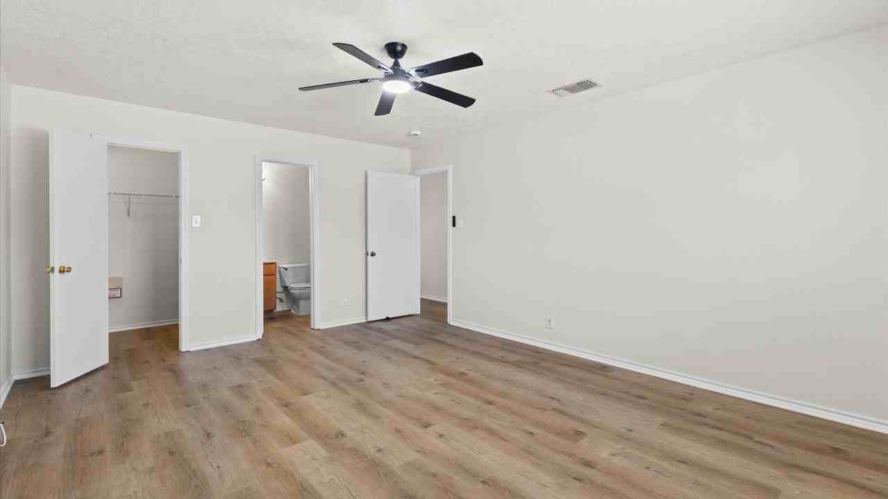9575 Celine Dr - Photo 7 of 17
