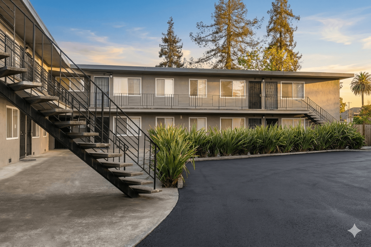 Diamond Haus - Photo 3 of 12