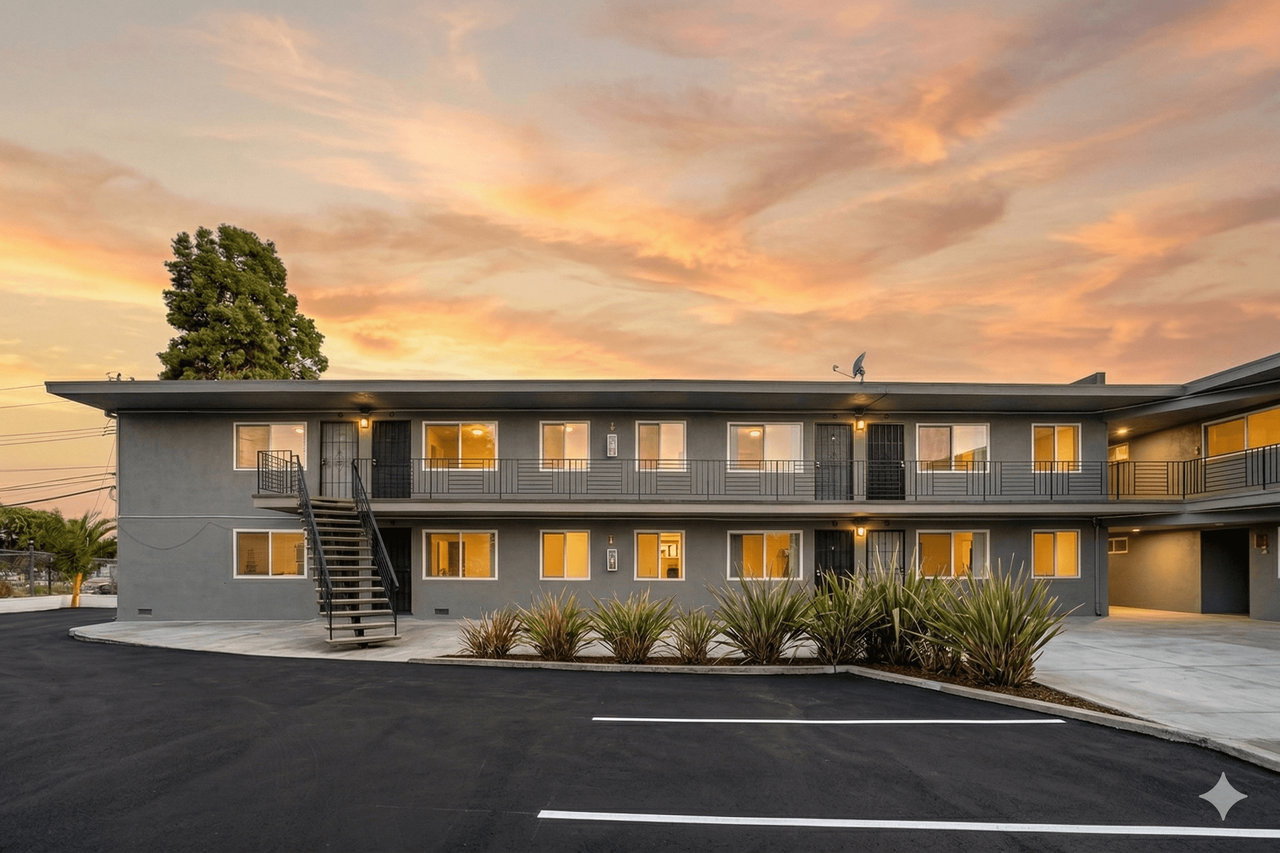 Diamond Haus - Photo 4 of 12