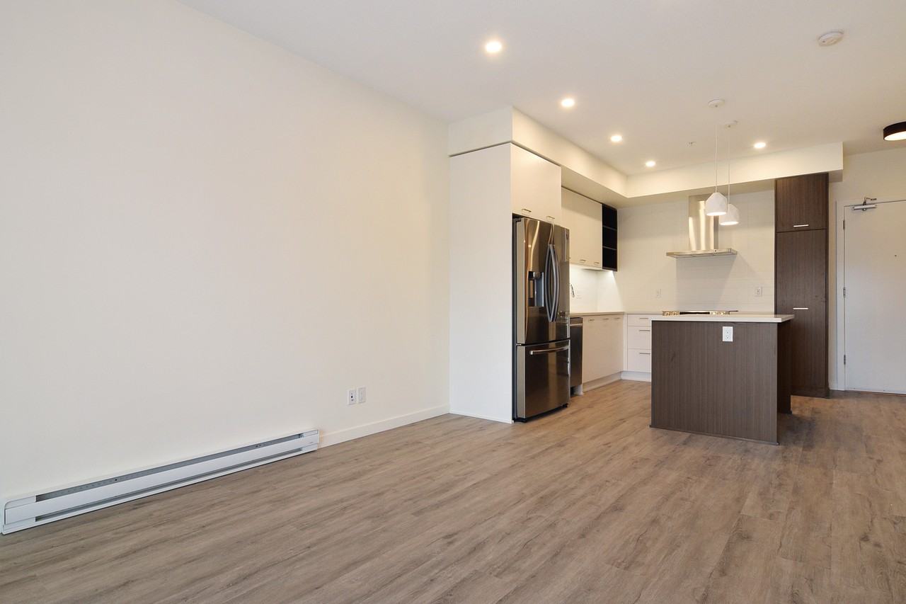 20087 68 Ave - Photo 4 of 14