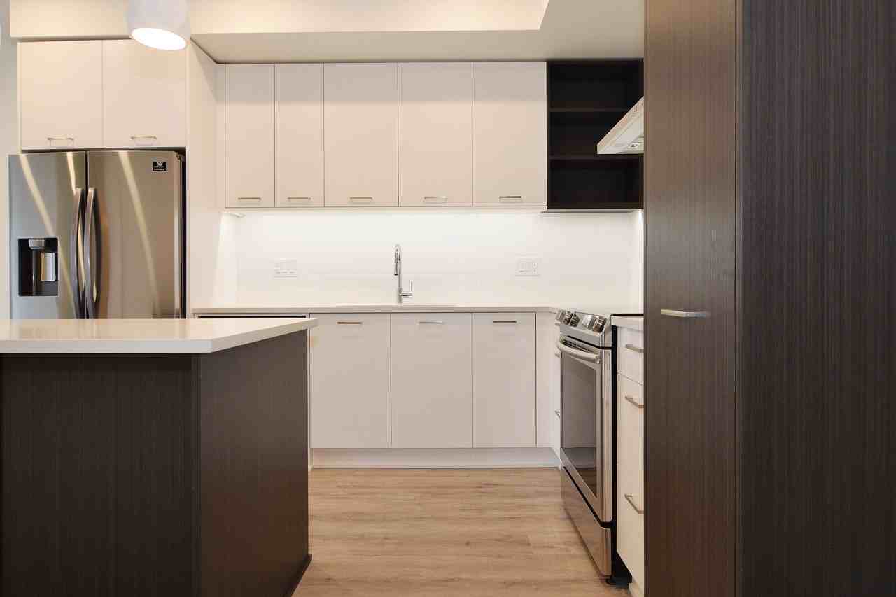 20087 68 Ave - Photo 5 of 14