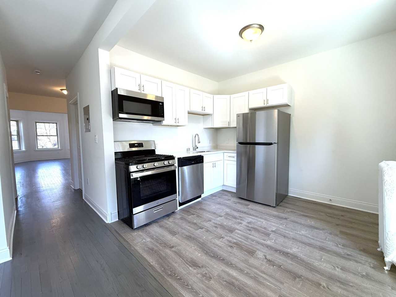 Stowell Avenue Apartments - Photo 2 of 10