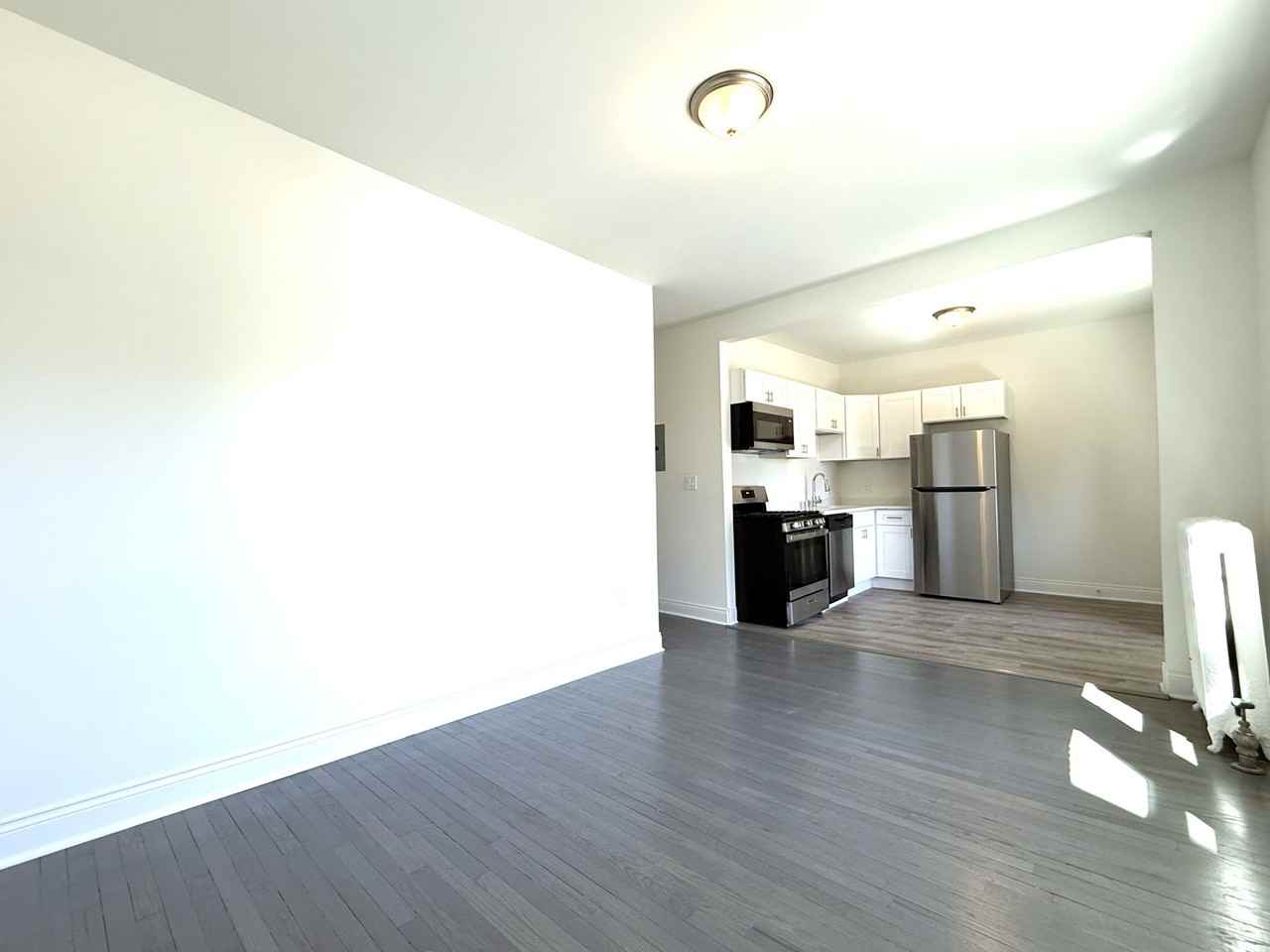 Stowell Avenue Apartments - Photo 3 of 10