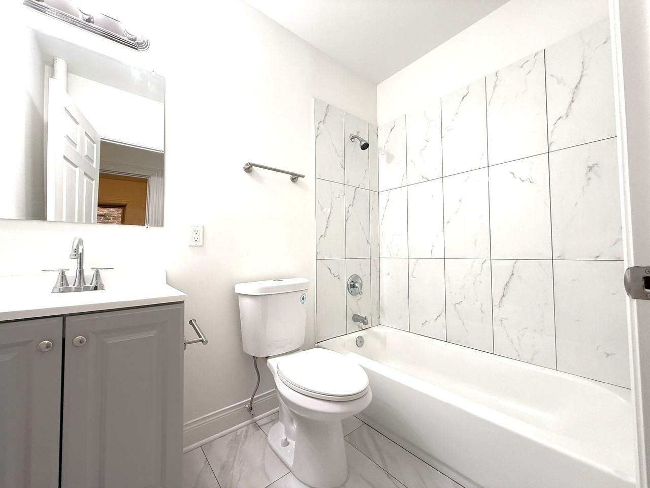 Stowell Avenue Apartments - Photo 6 of 10