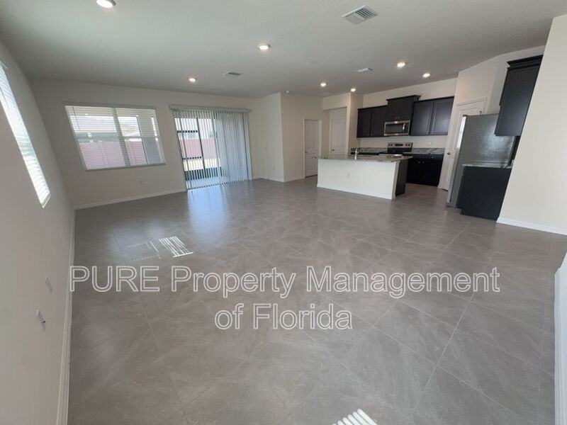 4122 Nw 48th Terrace Rd - Photo 6 of 50