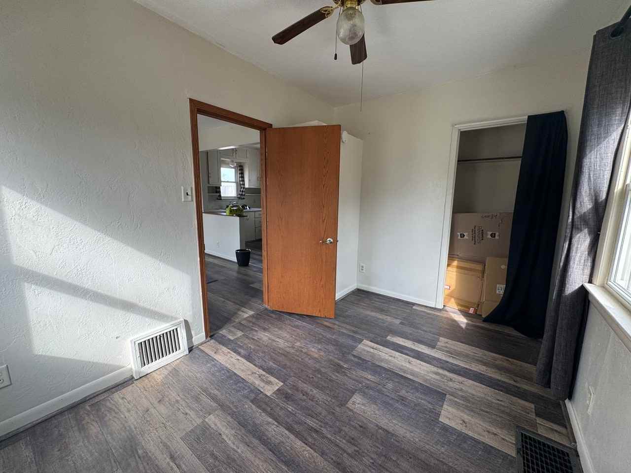 501 Magnolia Pkwy - Photo 2 of 13