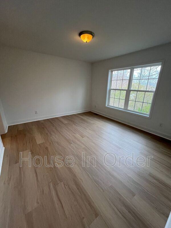 208 Fountain Way - Photo 7 of 14