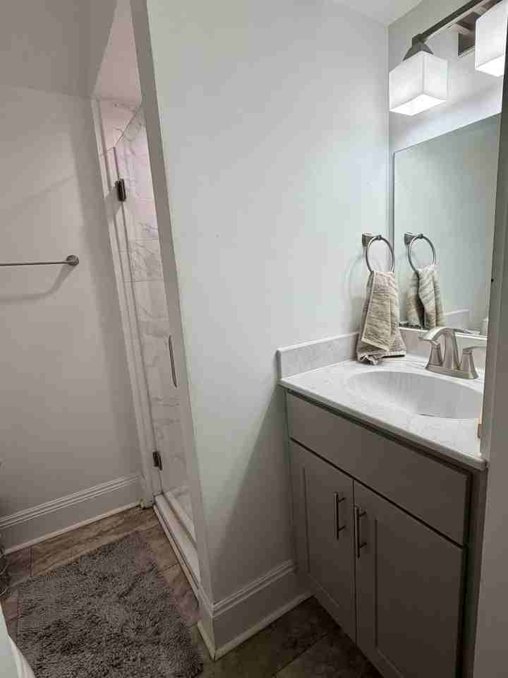 2300 Fontaine Ave - Photo 3 of 6