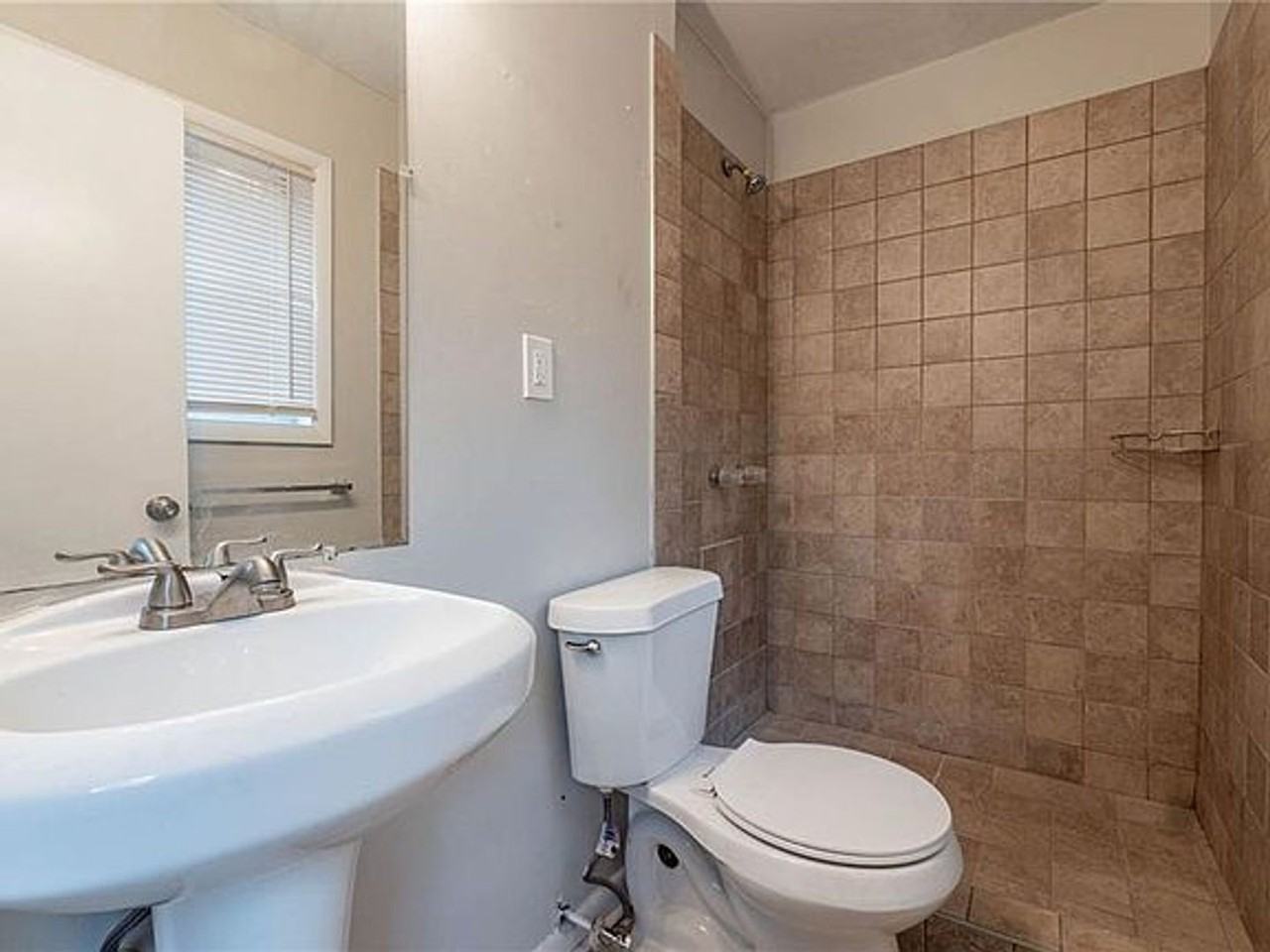 1410 Willow Dr - Photo 6 of 13