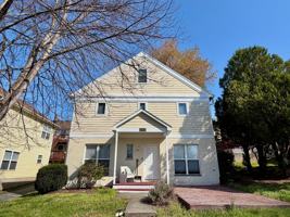 featured image of 2302 Fontaine Ave