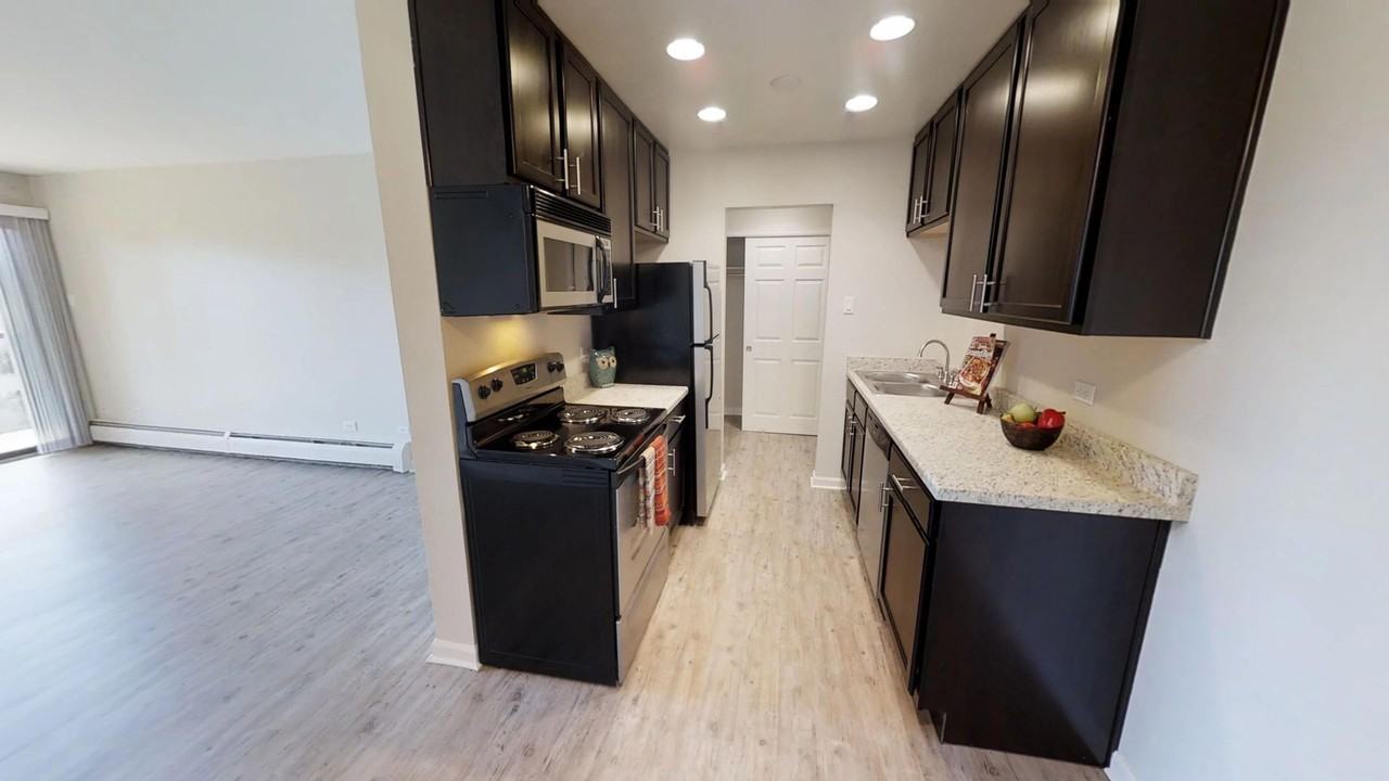 15 So. Clarkson St. - Photo 4 of 23