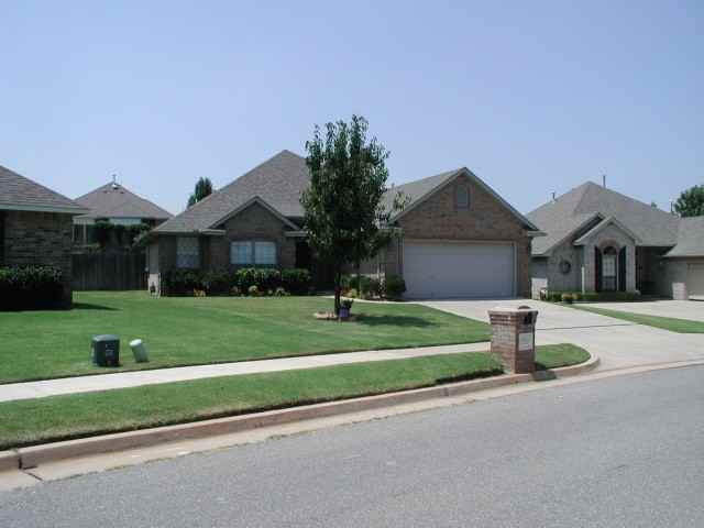 1724 Del Simmons Dr - Photo 3 of 19