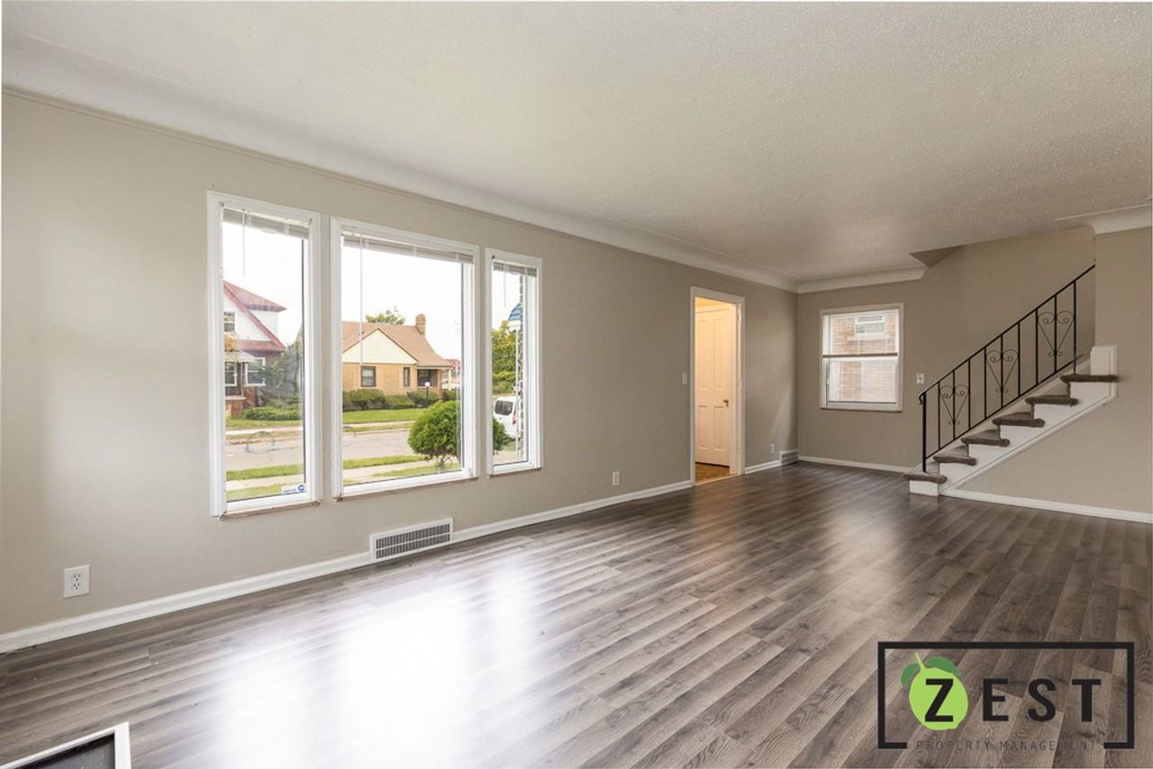 4708 Berkshire St - Photo 2 of 36