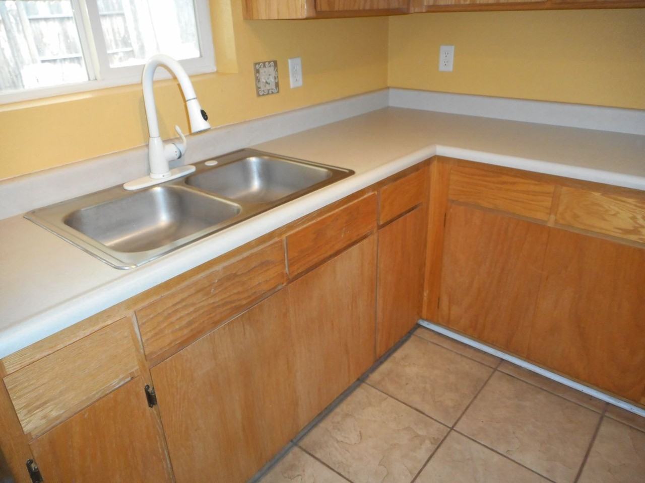 650PEARLCIRCLE - Photo 3 of 11