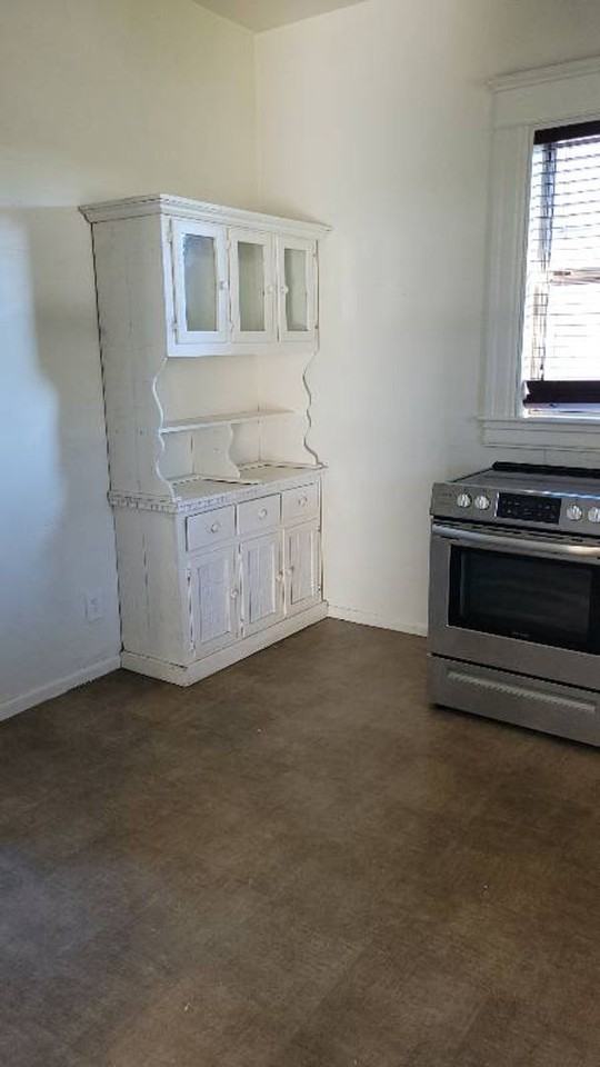 765 Plumas St - Photo 4 of 23