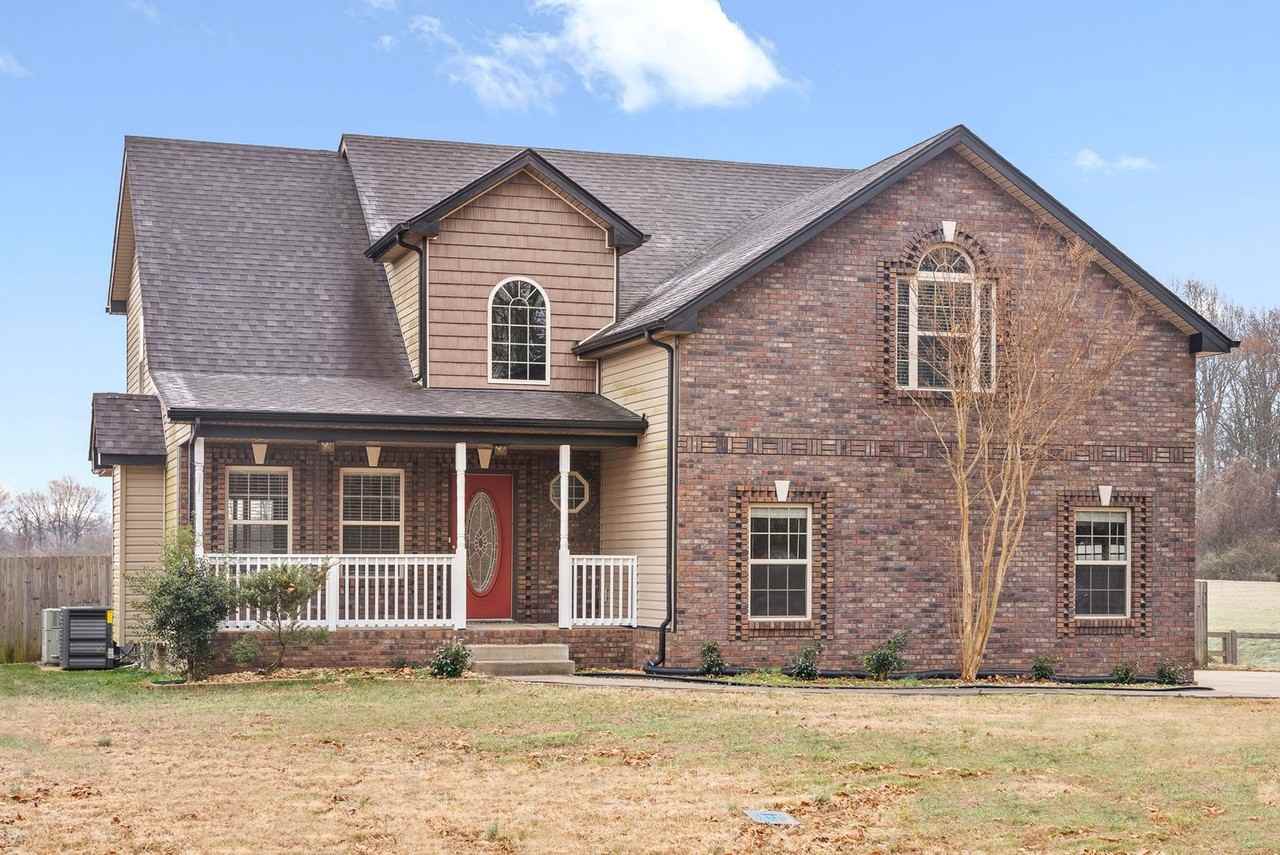 981 Dixie Bee Rd - Photo 2 of 39