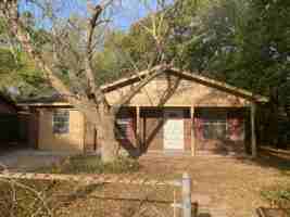 featured image of 2627 5th Ave